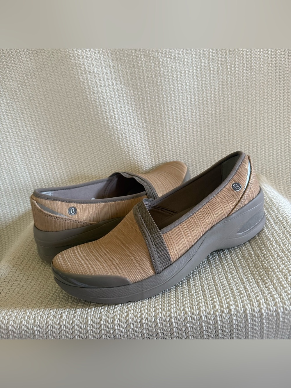 Bzees Women's Light Brown Slip-On Comfort Mule